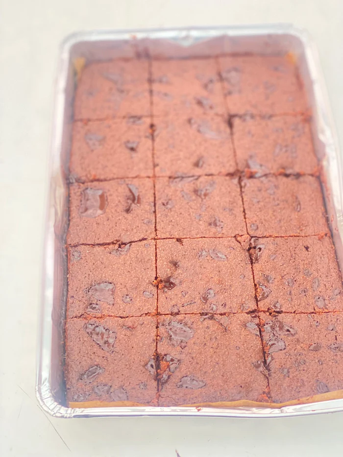 Fudgy Chewy Brownies Dairy Free/ or Dairy - Tray size - Image 2