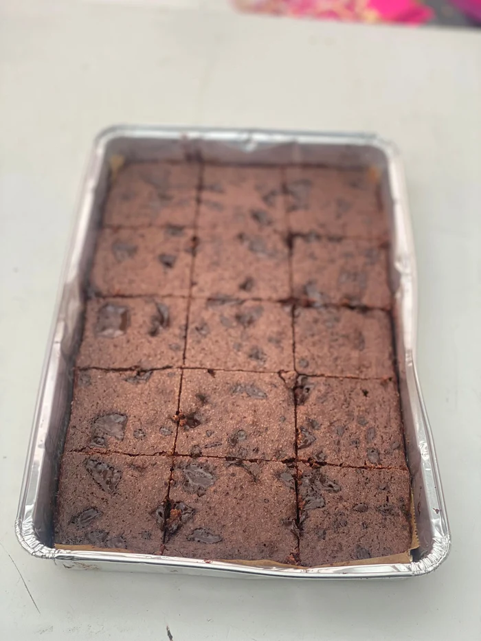 Fudgy Chewy Brownies Dairy Free/ or Dairy - Tray size
